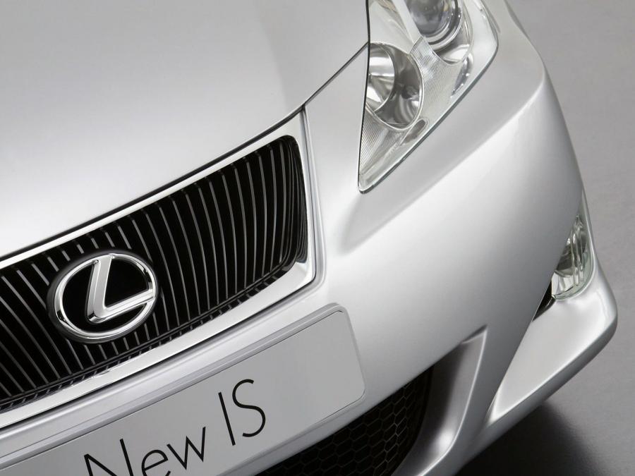  Lexus IS250 2006 года  (фото 16 из 25)